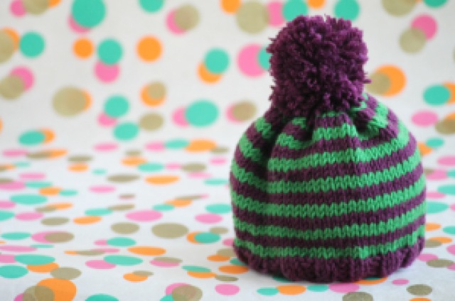 Free baby hat knitting pattern by GamerCrafting