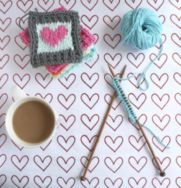 Cotton Heart: a free blanket square knitting pattern for summer by GamerCrafting